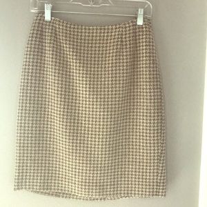 Emanuel Ungaro “sophisticated” skirt (size 4)